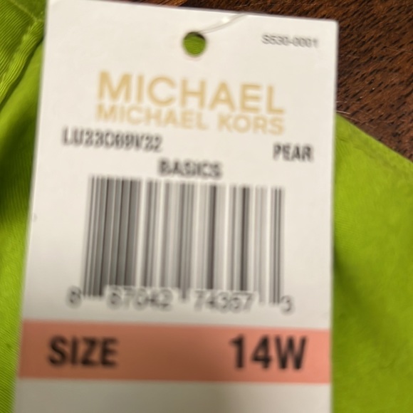 Shorts - Picture 2 of 2